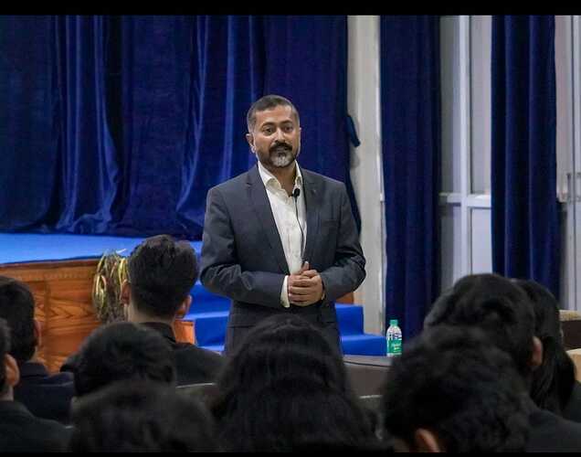 WhatsApp Image 2025-11-12 at 23.35.13_470e2116