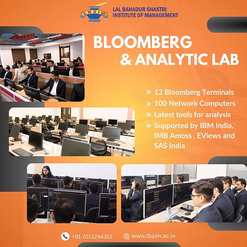 Black & White Gradient Digital Marketing Instagram Post